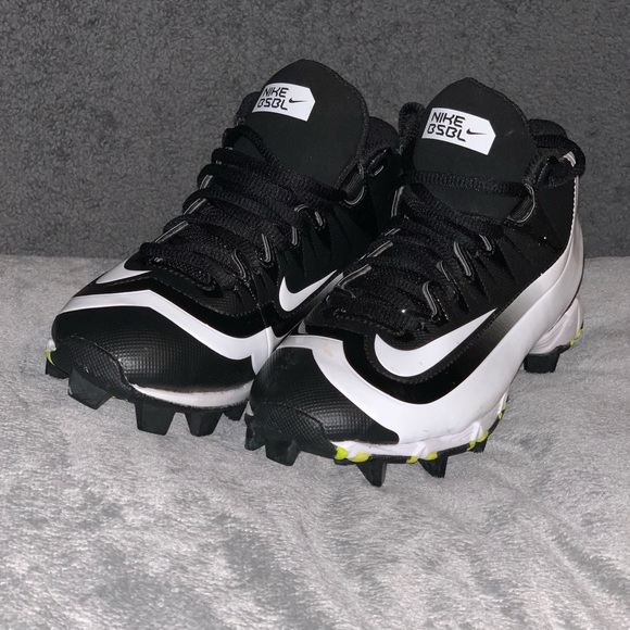 Nike Other - Brand NEW! MAKE OFFER!Nike Cleats, Huarache BSBL